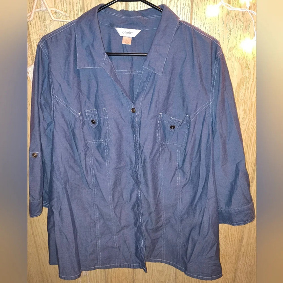 BOGO🆓 -CJ Banks Plus Size Blue Thin Button Up Top - Picture 1 of 4